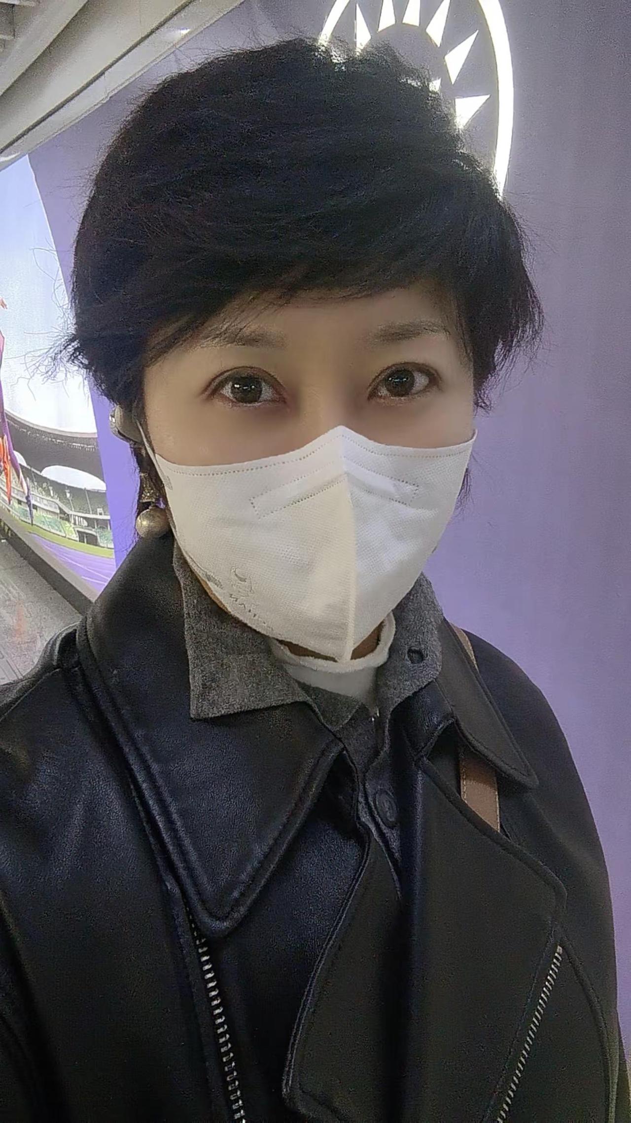 这两天别看账户，闹心！好好准备过年啊。过年