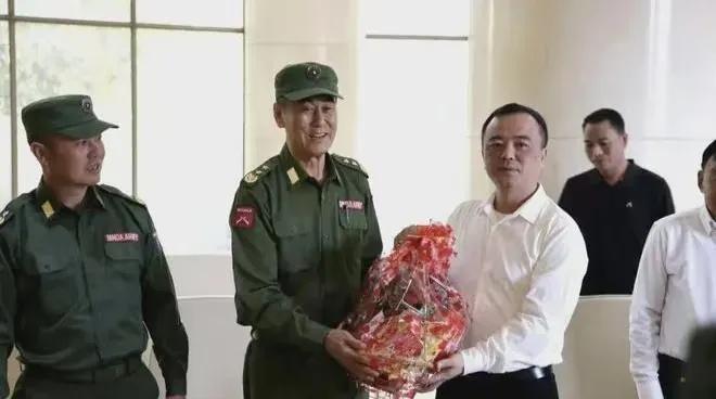 同盟军如果退出木邦贵概，还剩多大面积多少人口？
如果同盟军真的按照协议，把打下来