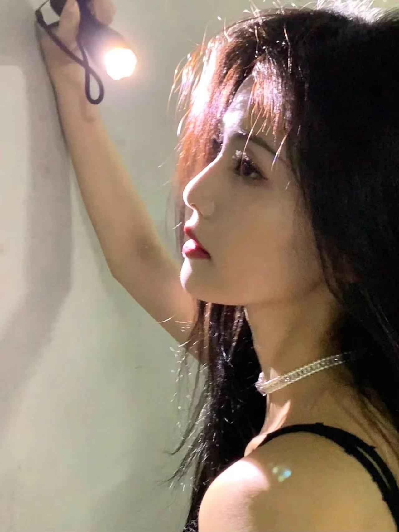 是不是嘛 对不对嘛。白鹿王韵娜开到荼蘼追星女