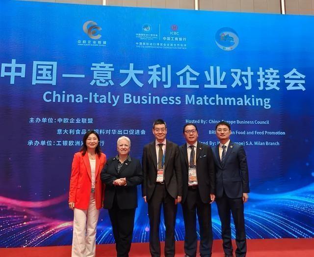 预判全部落空，梅洛尼执政成绩单出炉，欧洲恍然：中意经贸合作全线稳住、核心项目无一