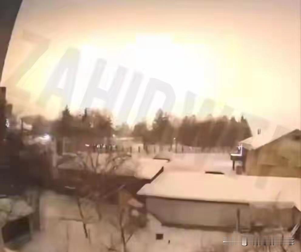 俄方油轮被扣押，普京不会忍气吞声，直接动用榛树高超音速导弹炸了。

俄方油轮被扣