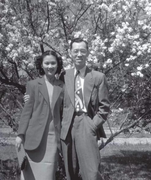 1965年，陆小曼去世后，好友揭露了她一个隐秘：她的前夫过分热衷房事，又体力过人