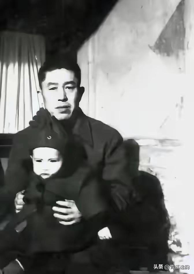 1952年6月，郑洞国被任命为水利部参事，欲举家北上，妻子陈碧莲却不愿从，理由是