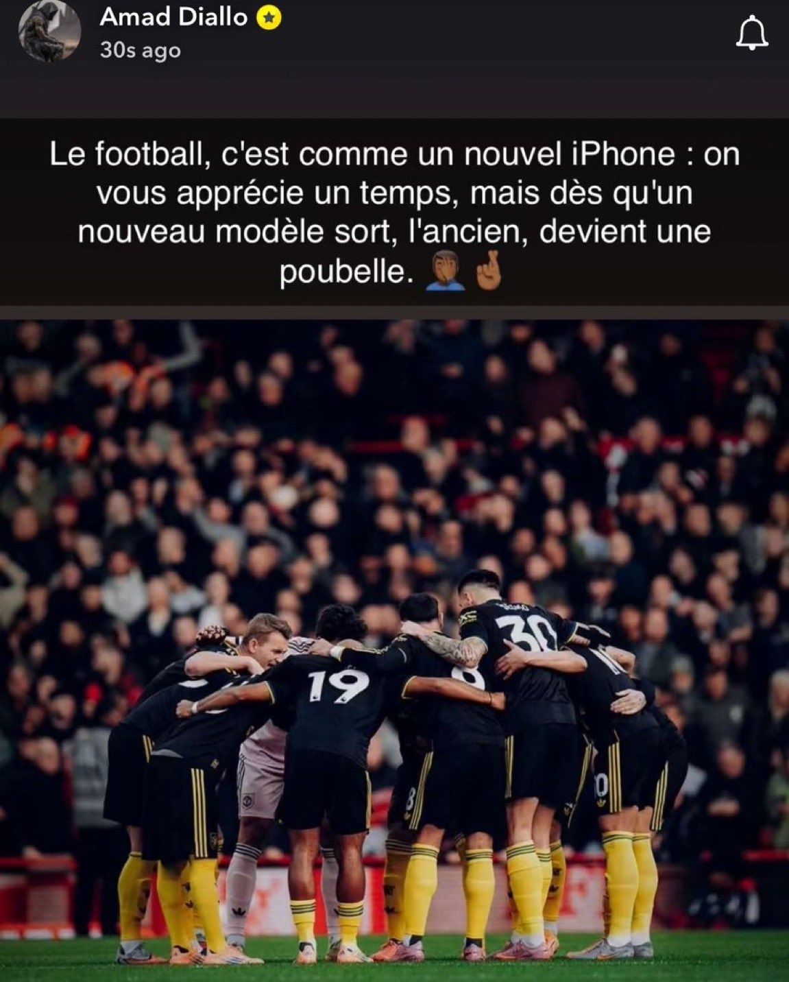 迪亚洛刚发了一条snapchat“足球就像一部新iPhone——人们会喜欢你一段