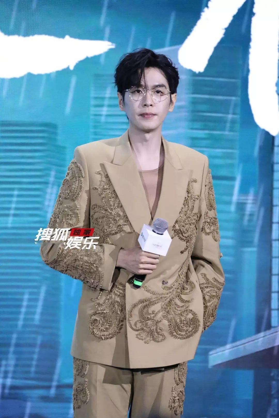 张若昀的🐧剧派对生图🙌 ​​​