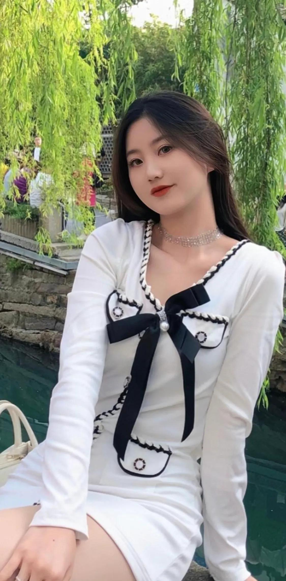 男人约女人出来，到底是为了啥呢？

其实这个问题懂的都懂，不懂的也只是装不懂。男