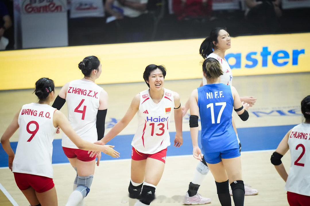 中国女排3比0塞尔维亚女排2026世界女排联赛 今日亮点：✅阿庄神仙直线✅唐欣稳