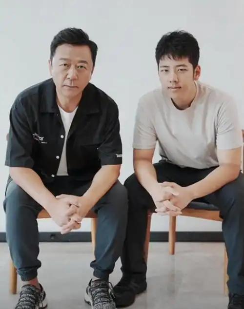 娱乐圈的世袭制从来不是新鲜事，但如果要追溯大众对这一群体的集体记忆，一定离不开《
