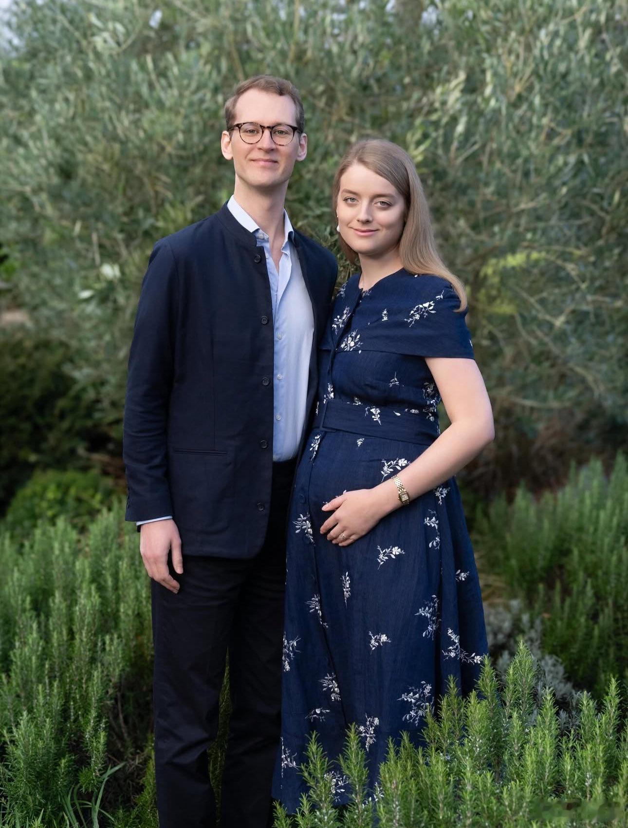 英国王室 🇬🇧1月19日，英国肯特亚历山德拉公主唯一的孙女弗洛拉.奥格尔维小