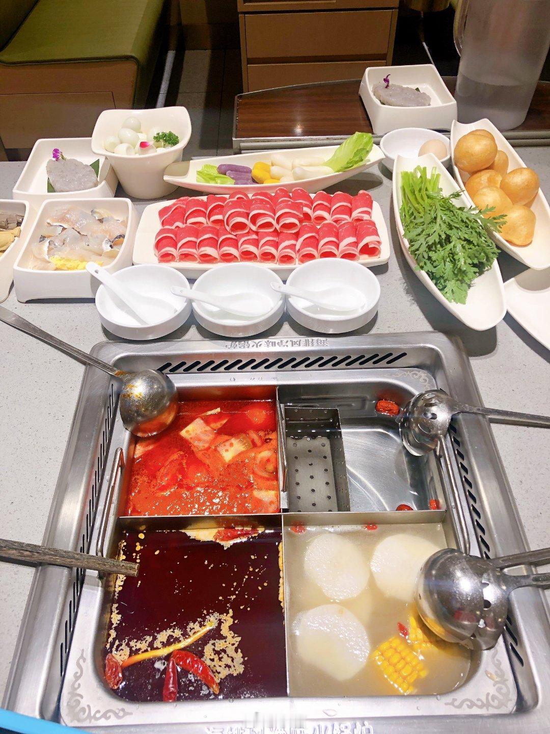 海底捞已通知一千多家门店内部排查 说实话我应该算是海底捞的老顾客了，隔三差五就会