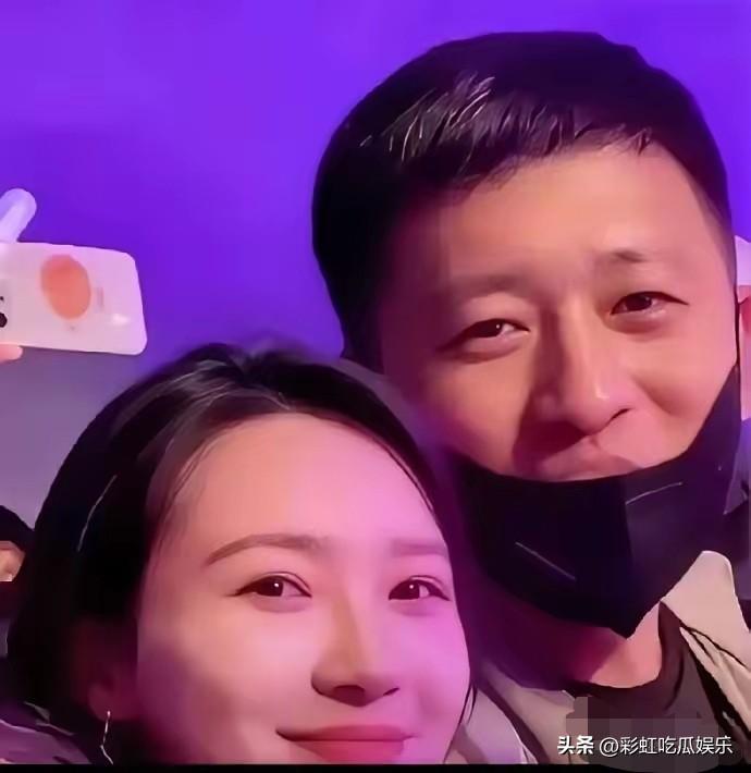 张雪峰孩子妈李丽婧发声，钱、信托，一切都是孩子的。

张雪峰到底有没有离婚？孩子