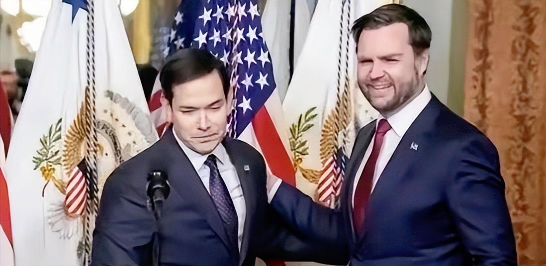 别被鲁比奥演懵了！他能放弃与万斯竞争是明智的，这可不是什么甘当绿叶讲义气，每一步