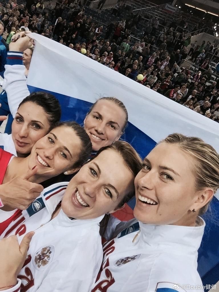 【帕芙柳琴科娃：早期我不受欢迎 莎娃高冷 现在氛围很好】“当我从青少年组转入职业