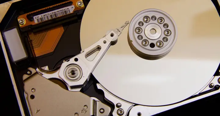 麻了，固態硬盤買不起，機械硬盤也這么貴