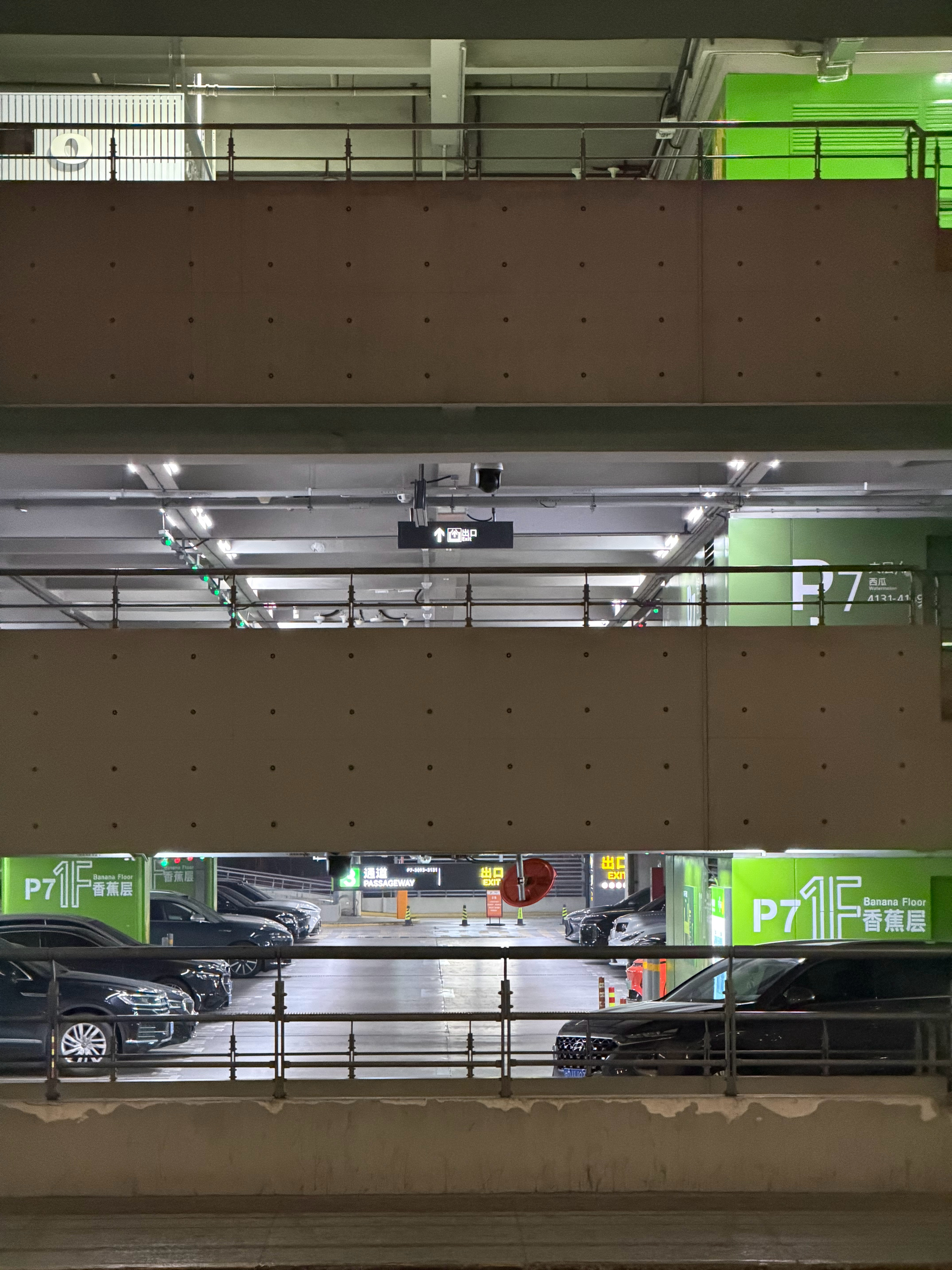 从浦东机场一路摇大巴车到虹桥机场早上五点半高铁去宁波