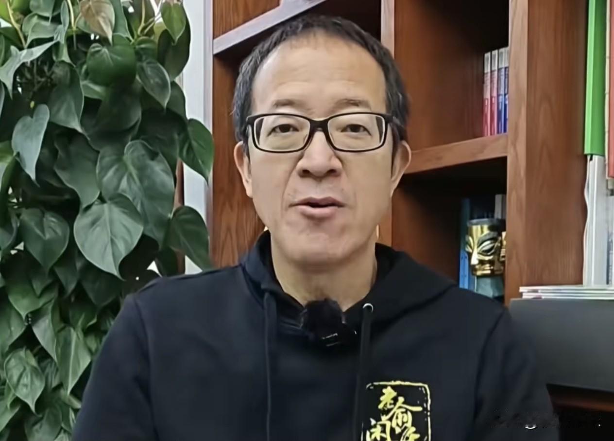 【俞敏洪南极信引爆职场共鸣困境：冰川下的企业管理反思】

11月16日，新东方迎