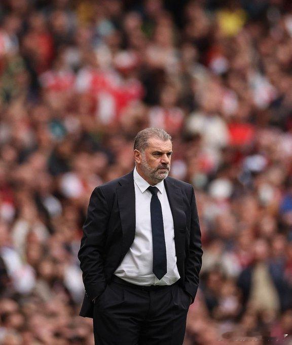 波斯特科格鲁谈利物浦：“我当时对利物浦简直着迷，痴迷到不行。我发誓一定要走进安菲