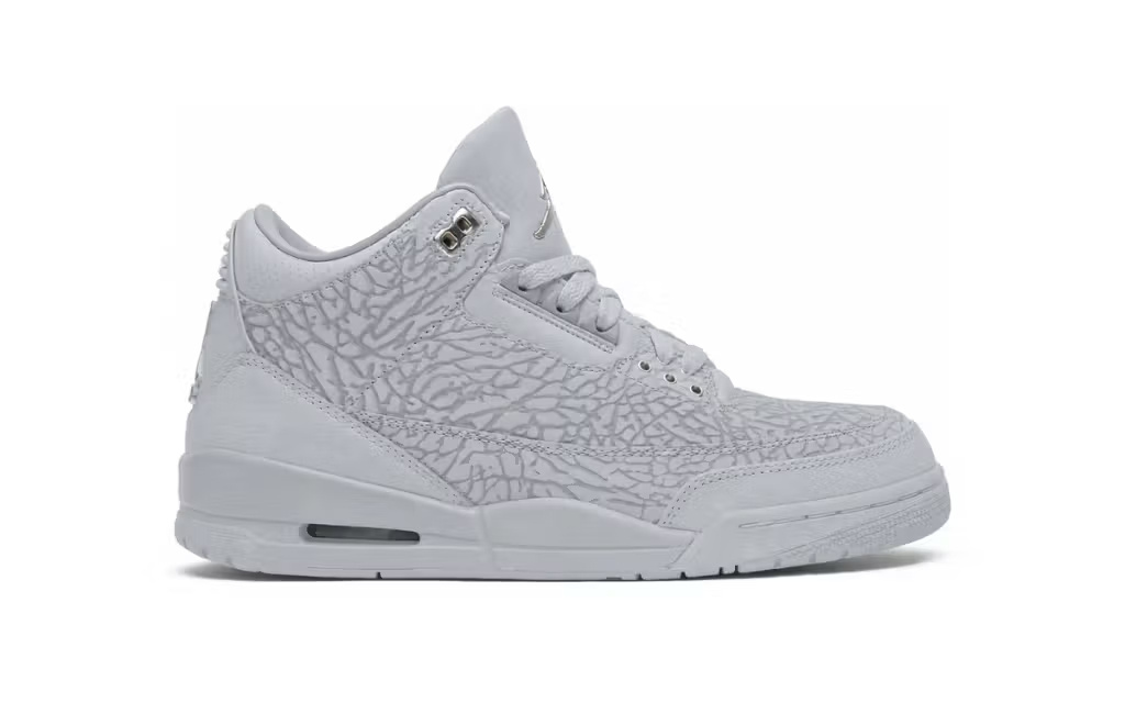 Air Jordan 3 GS "Platinum Tint Flip"  目前