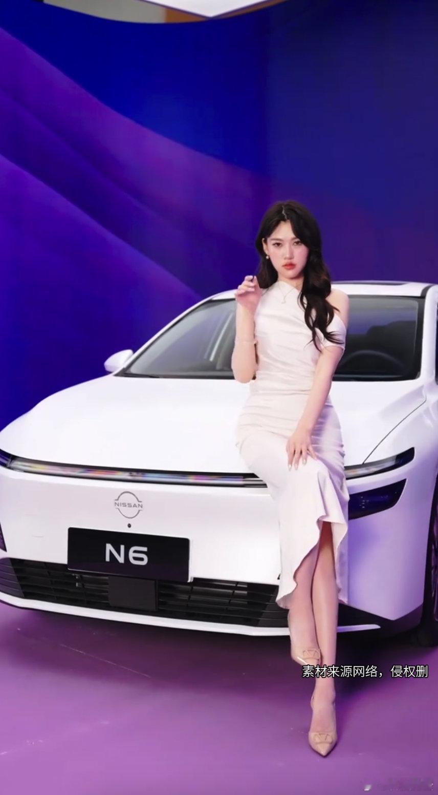 我一朋友是那种坐谁的车都晕的人，每次出门坐车都像在渡劫。但现在，真正“舒适不晕车