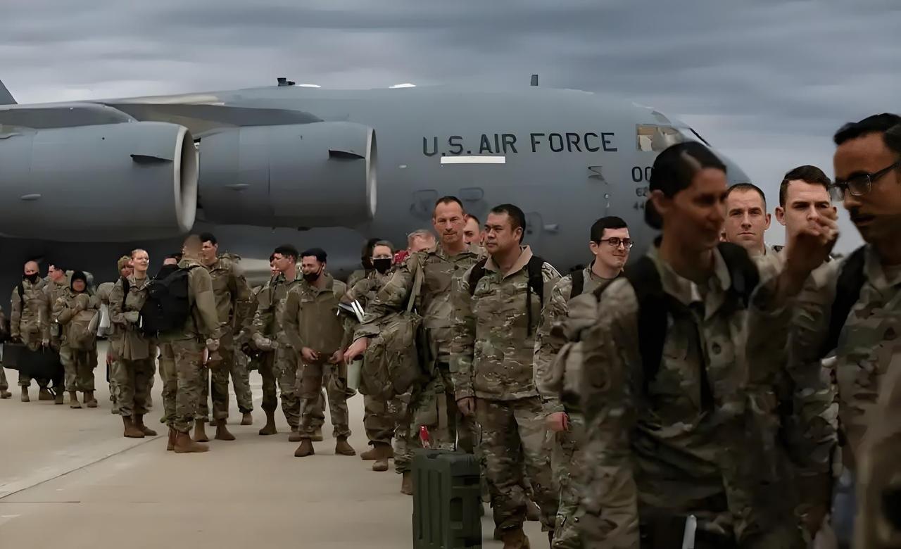 美国开始撤军了，欧洲国家懵了。

30日，美国驻扎在东欧的军队开始撤军，这是特朗