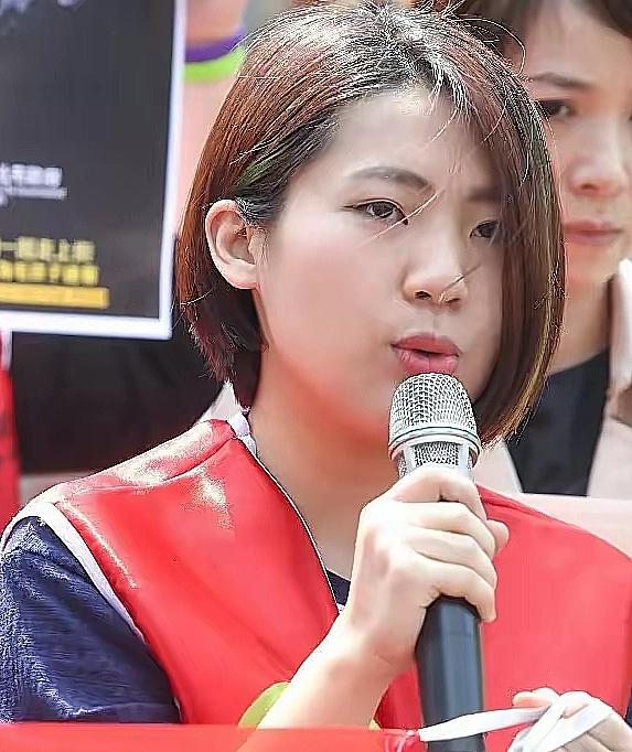 徐巧芯公开力挺郑丽文，蓝营停止内耗整合发力，国民党复苏信号明确
 
长期以来国民
