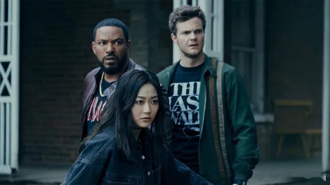 【黑袍主创警告：第五季会死很多人】#黑袍纠察队#第五季即最终季正在开发中，主创E