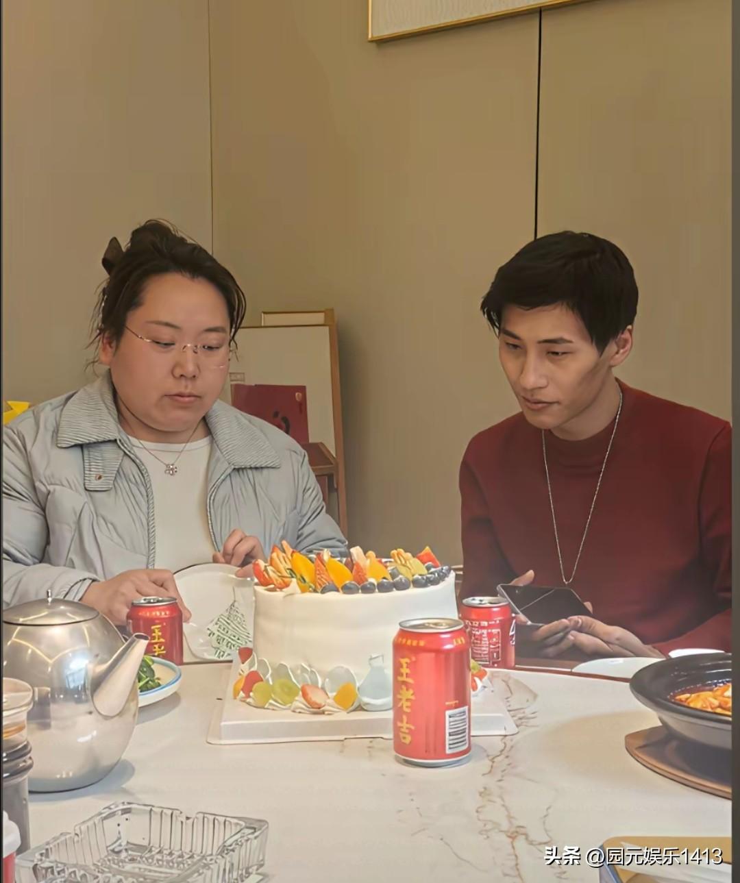 云鹏这次到了山西之后，大表哥全程接待。张云鹏也是住在大表哥家里面，因为云鹏的爸爸