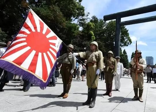 一位博主声称：“我不担心中国能够打败日本，担心的是打败日本之后，中国又开始发善心