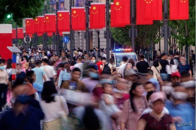 这年头，谁还没遇到过“钱包君”闹脾气的时候？

看着它越来越瘪，消费欲望也跟着萎