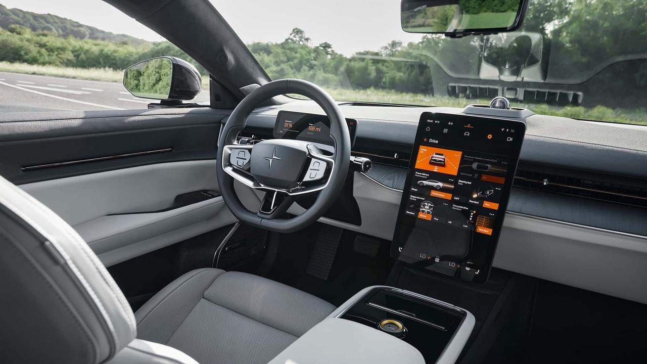 极星5量产版官图发布，Polestar首款800V架构，106电池，重庆生产，多