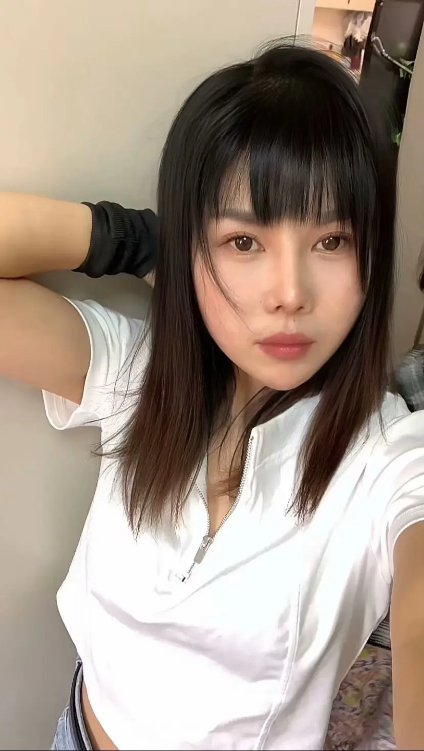 我们没有离婚，他外地打工，我留守陪读，没有沟通，也没有陪伴，也没有问候...