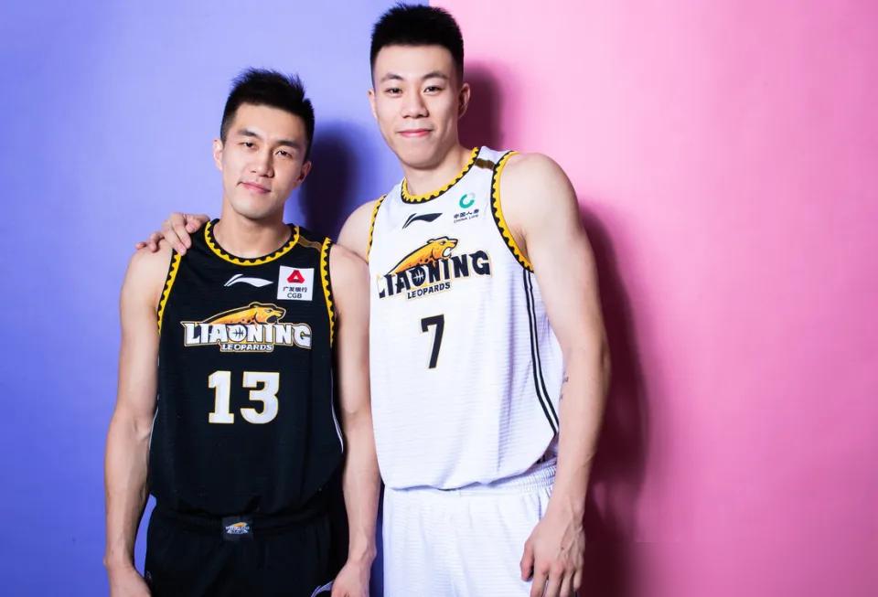 辽宁全运卫冕梦碎，罪魁祸首是他俩
​
在第十五届全运会男篮半决赛中，辽宁队以73