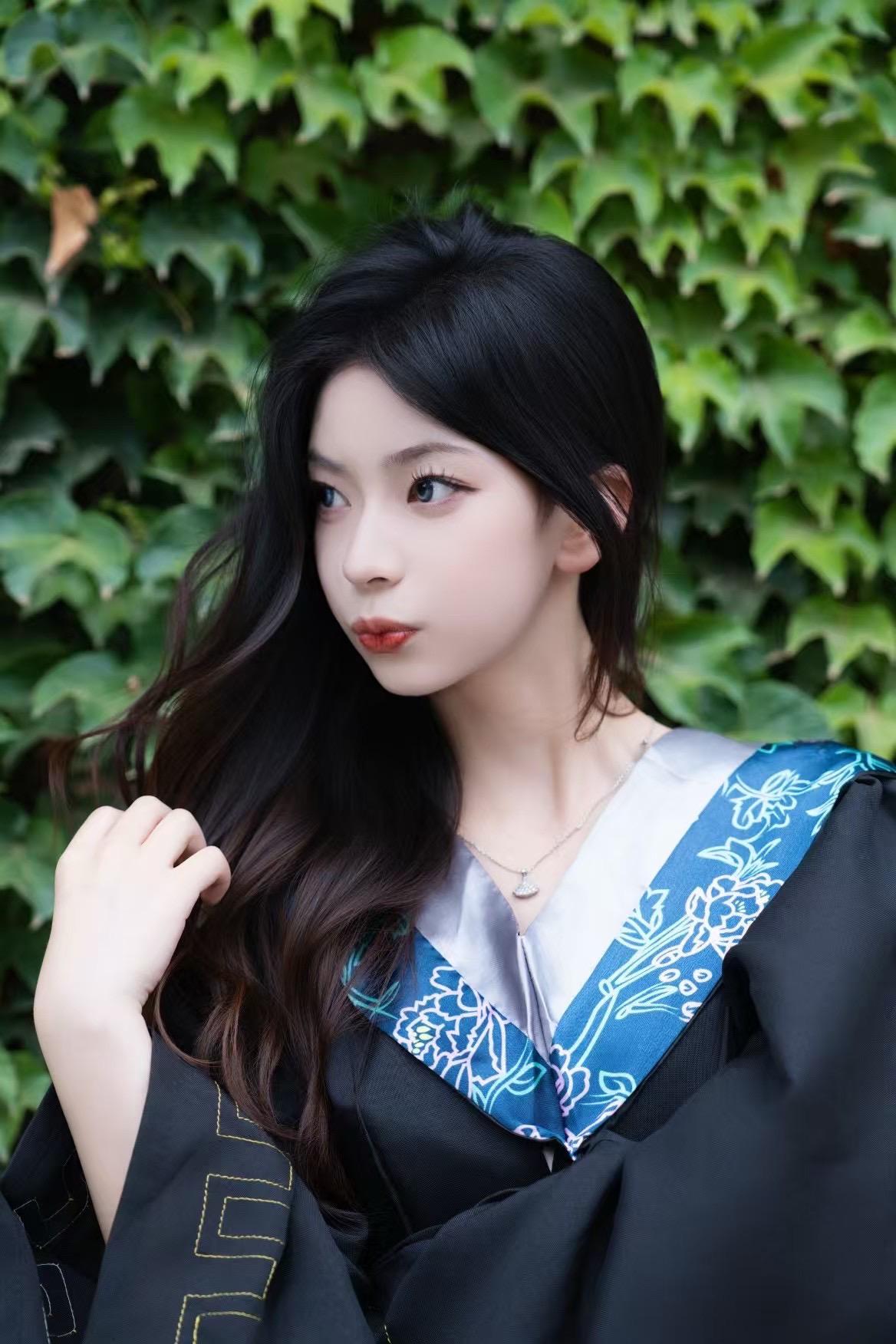 毕业季约拍 | 毕业不说再见，为青春！毕业季的风一吹，青春的故事就要翻...