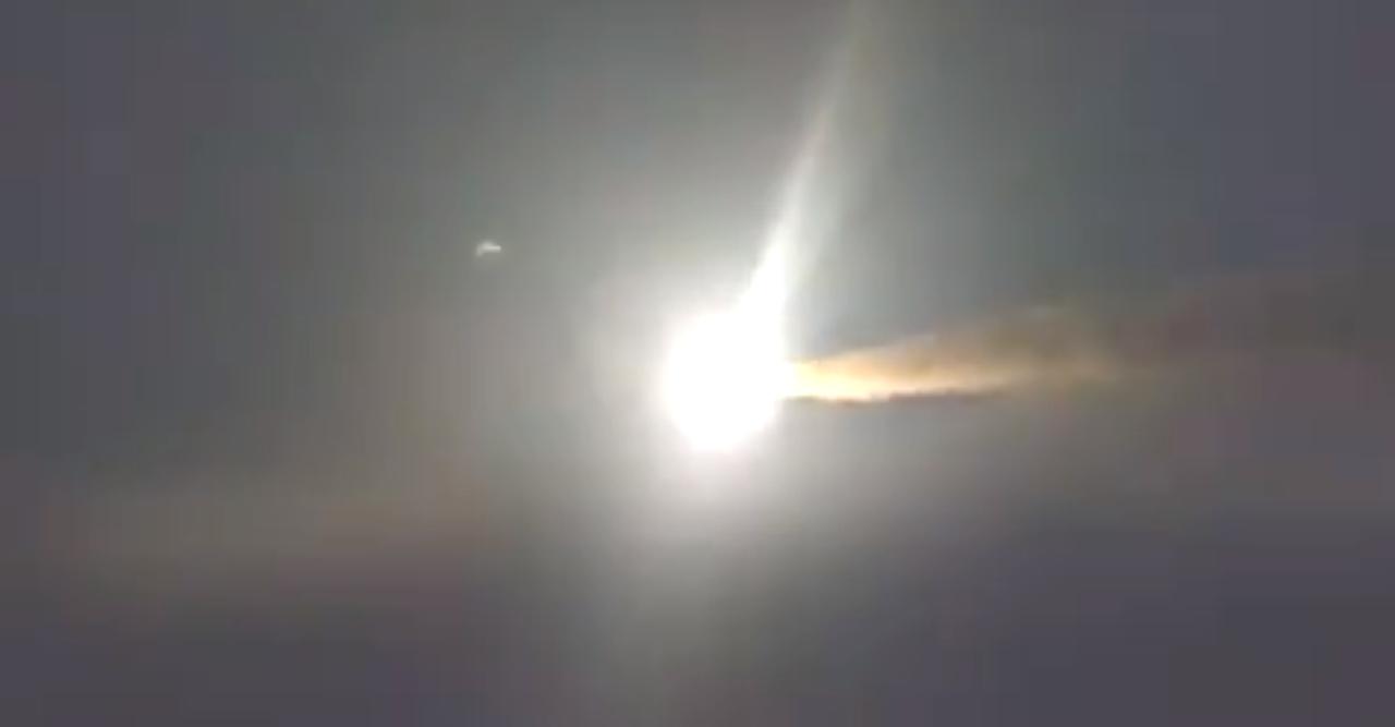 央视新闻报道称，伊朗军方在当地时间2026年3月25日通报称，伊朗军队已发射导弹