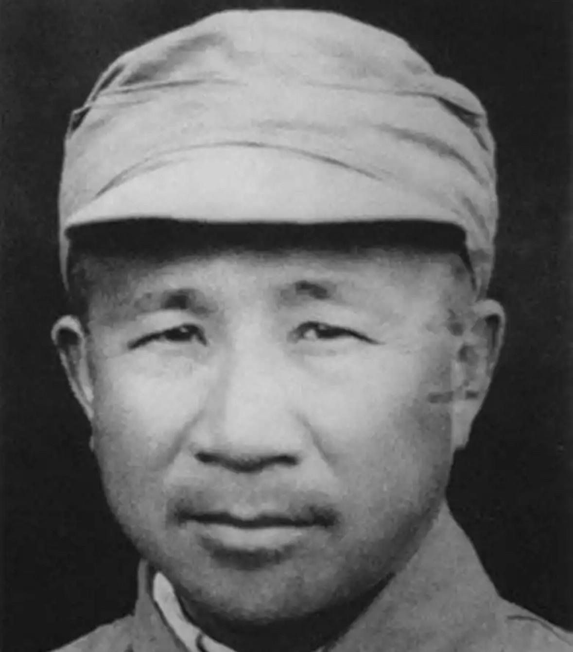 他是新中国广西省首任省委书记。
1949年以后，广西面对的不是一张白纸，而是一片