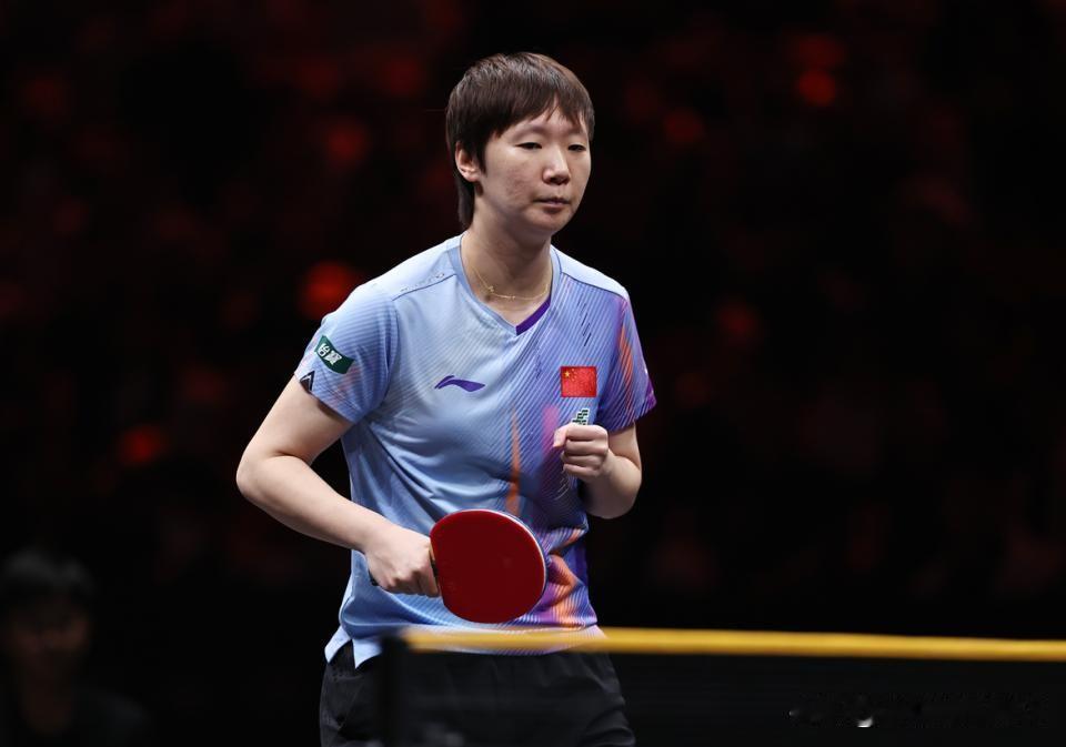2026年WTT中国大满贯女单1/8决赛，历经五局鏖战，王曼昱3:2力克石洵瑶，