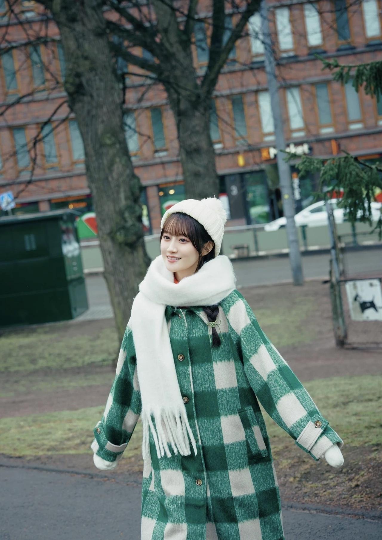 妥妥的少女风写真系列，清纯可爱活泼动人，衣服穿搭风格很有吸引力，保暖效果不错少女