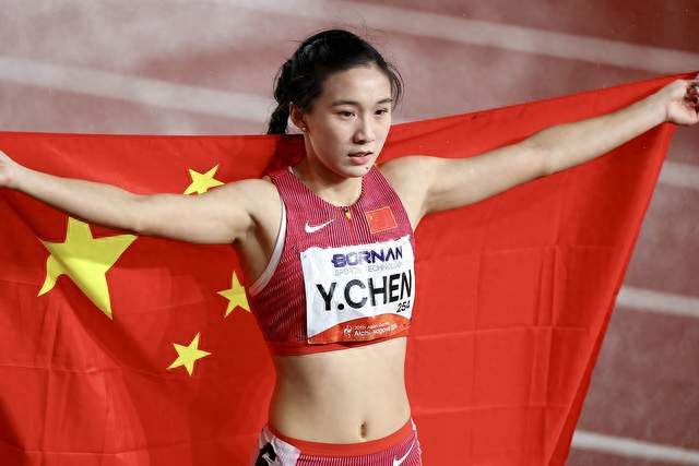 三金一银，我真牛啊！17岁陈妤颉亚运封神，转身回去备战高三