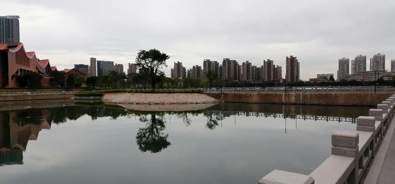 我经常修改我的文章或微头条。
不是看到展现量，或者是阅读量不佳才去修改的。
是因