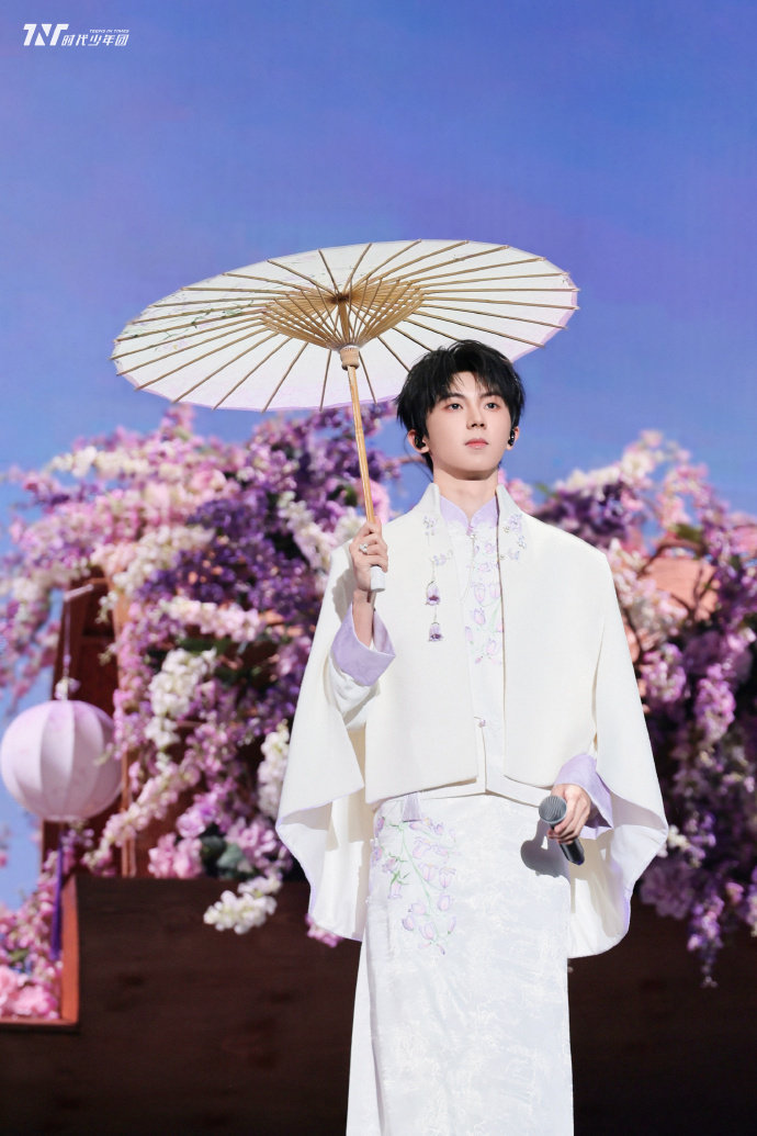 时代少年团相遇让平凡的瞬间变得有意义，时代少年团相遇是时光最掷地有声的回答，六周