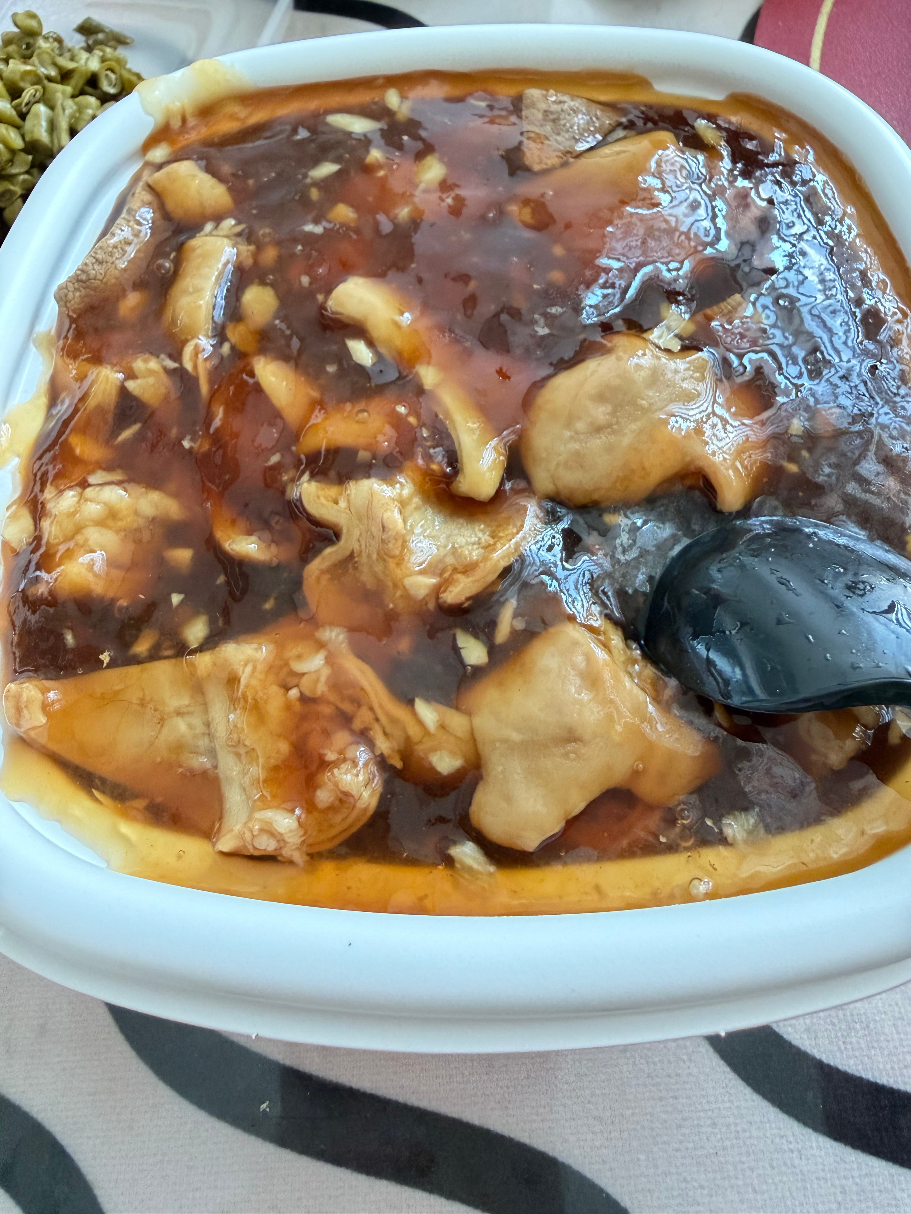 睁开眼睛就是吃我最爱的炒肝儿吃起来