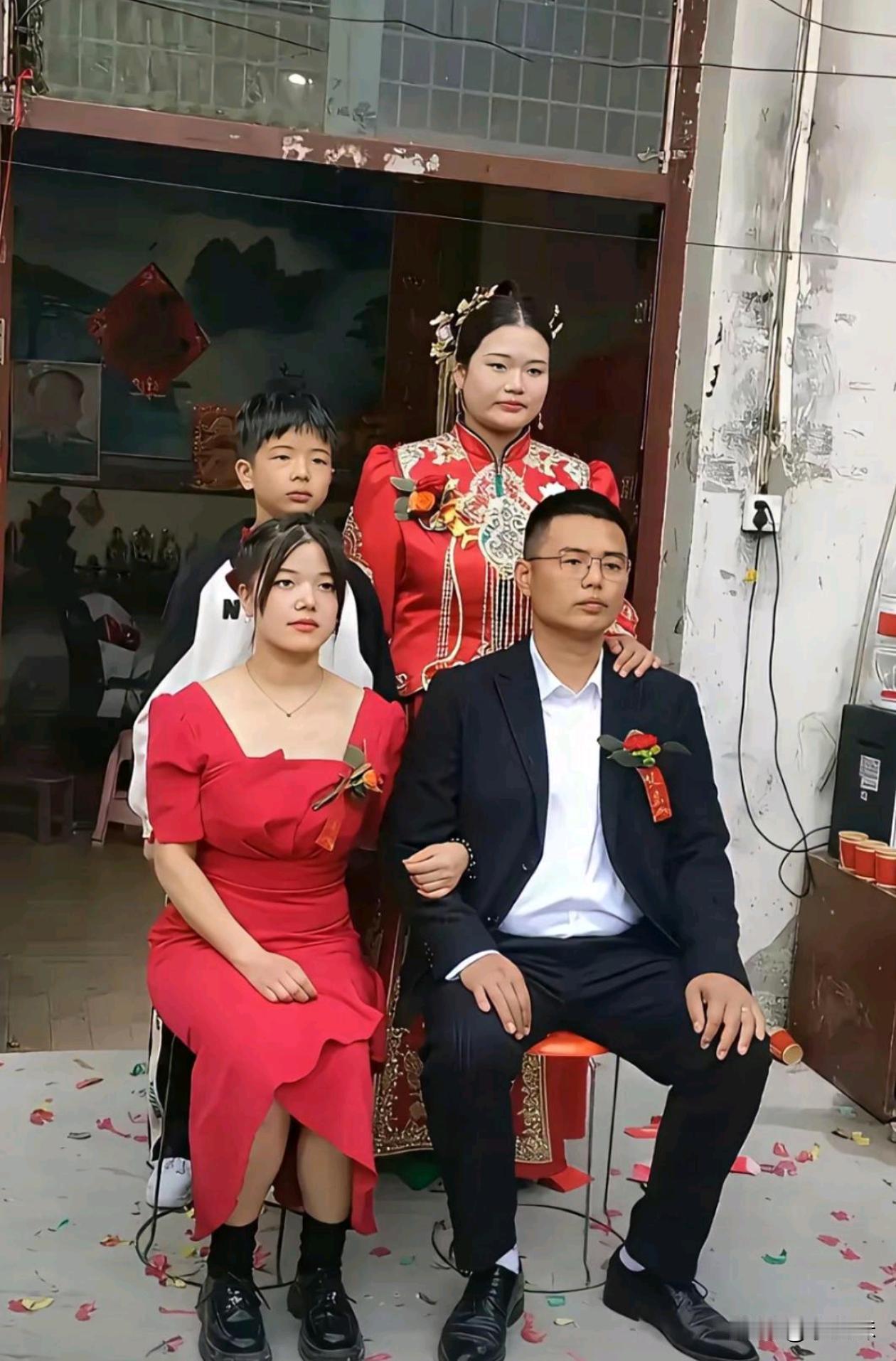 我没看懂到底谁是新娘