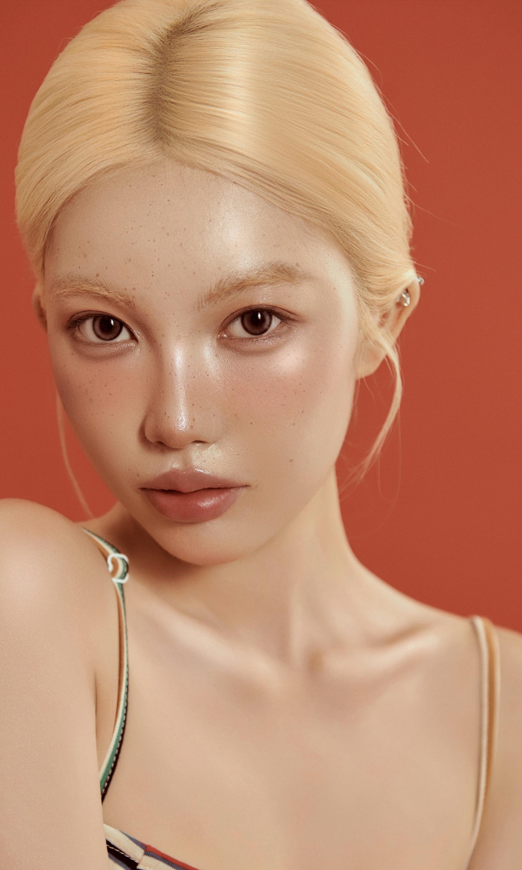 金发太上镜了。