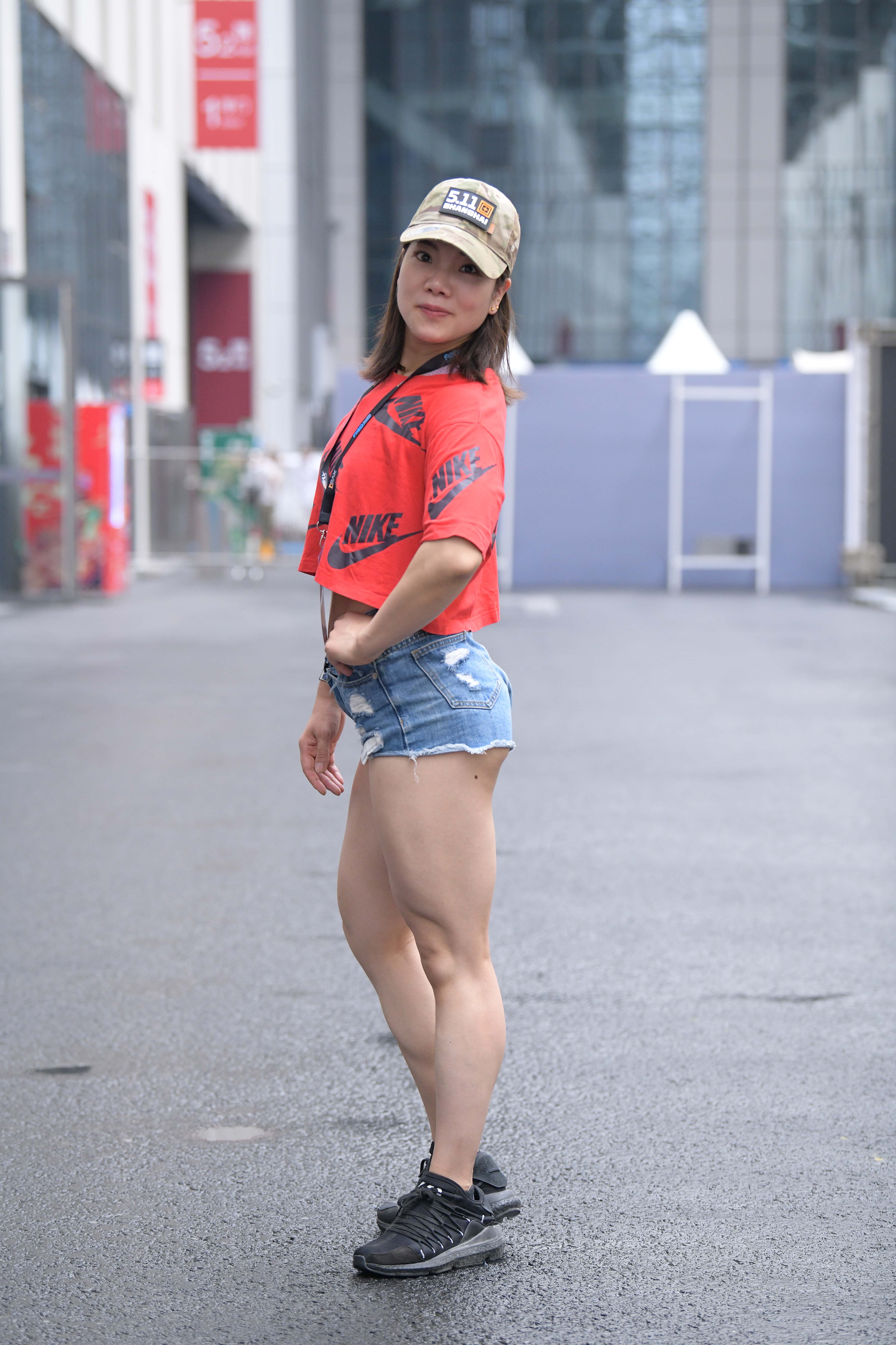 GS-T570  搭讪紧致热裤教练 【86P  2.80G】￥10 街拍 都市街
