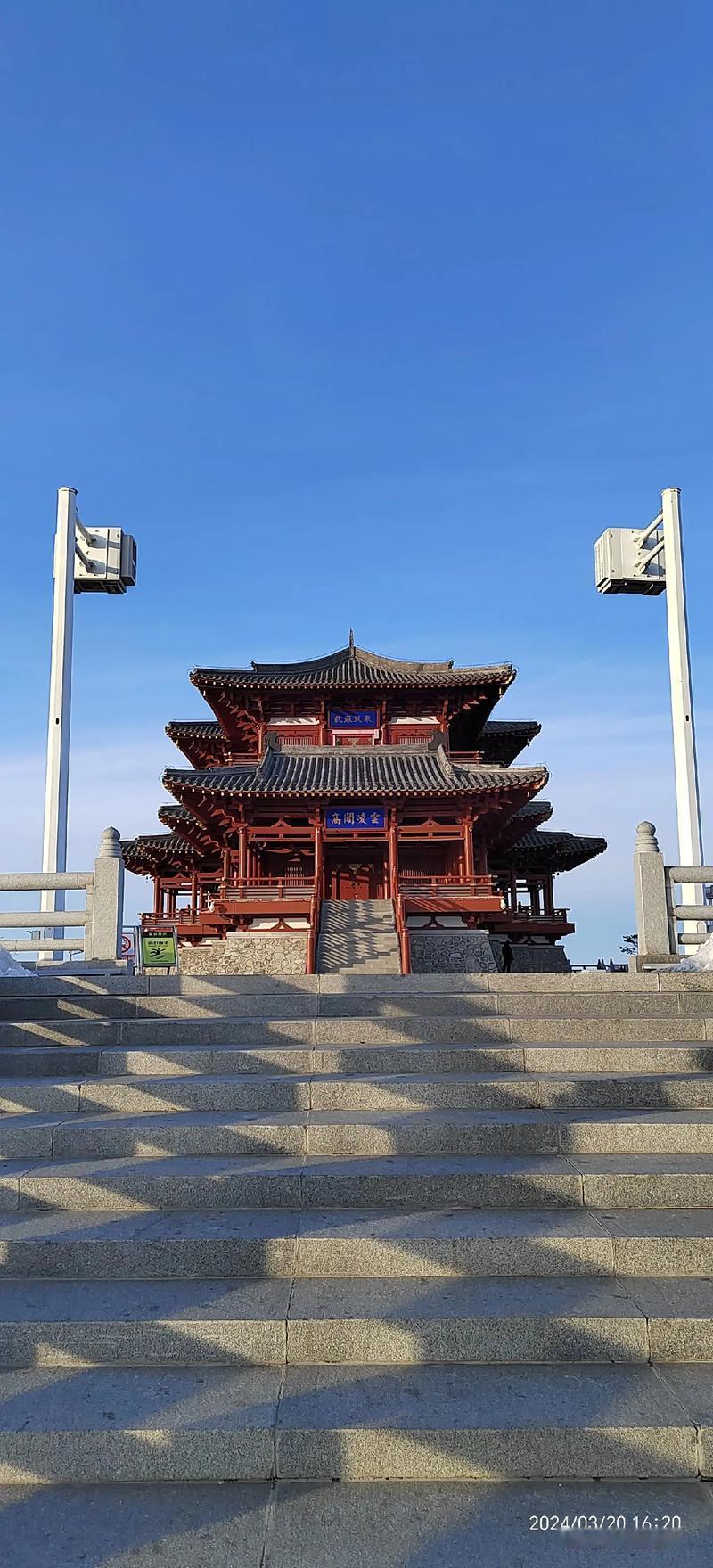 重回老家抚远，心里真是感慨万千
 
去年有空，我带着老伴回了一趟老家抚远，心里别