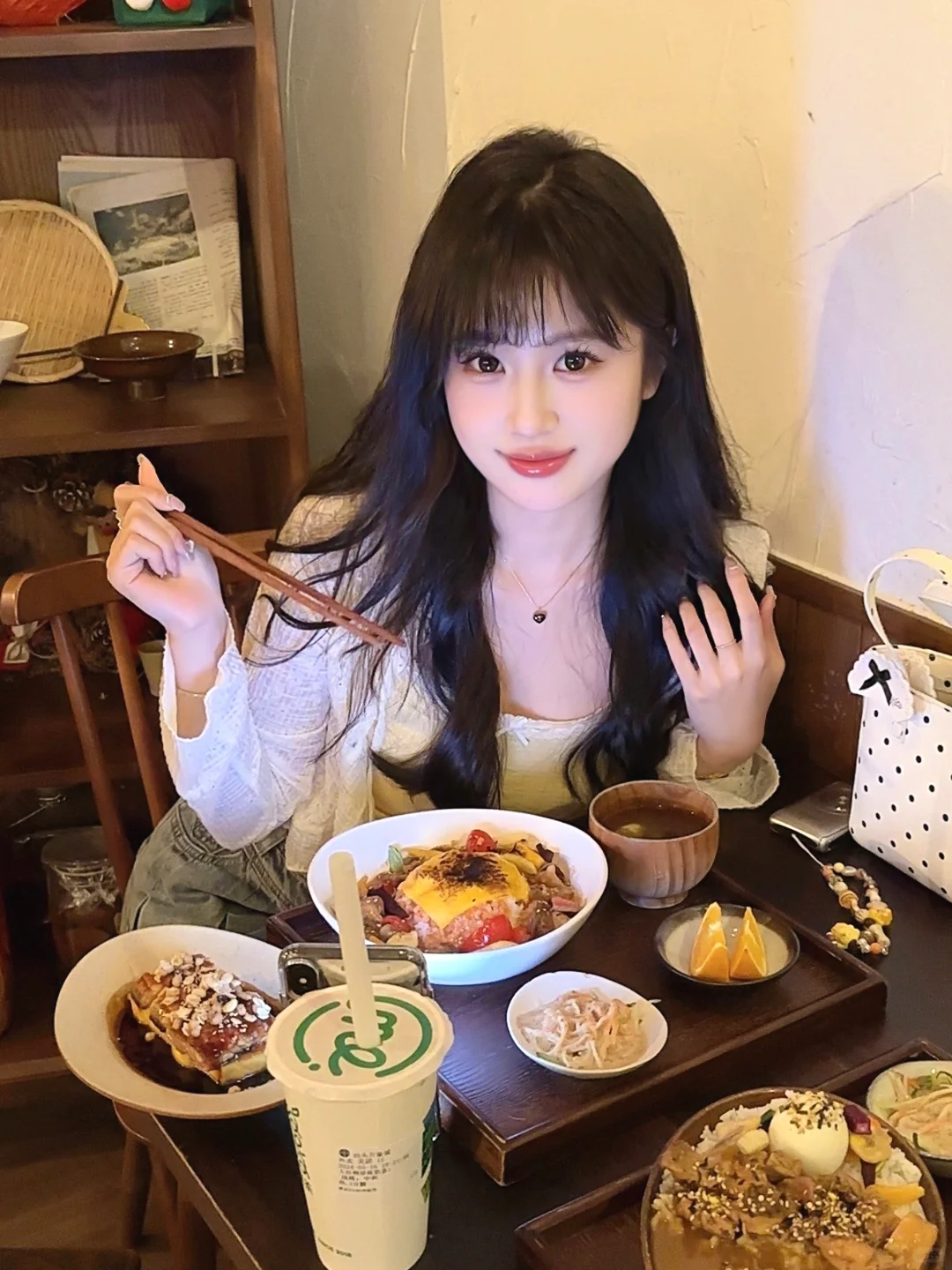 吃饭拍照姿势🍛这么拍好有生活感!!