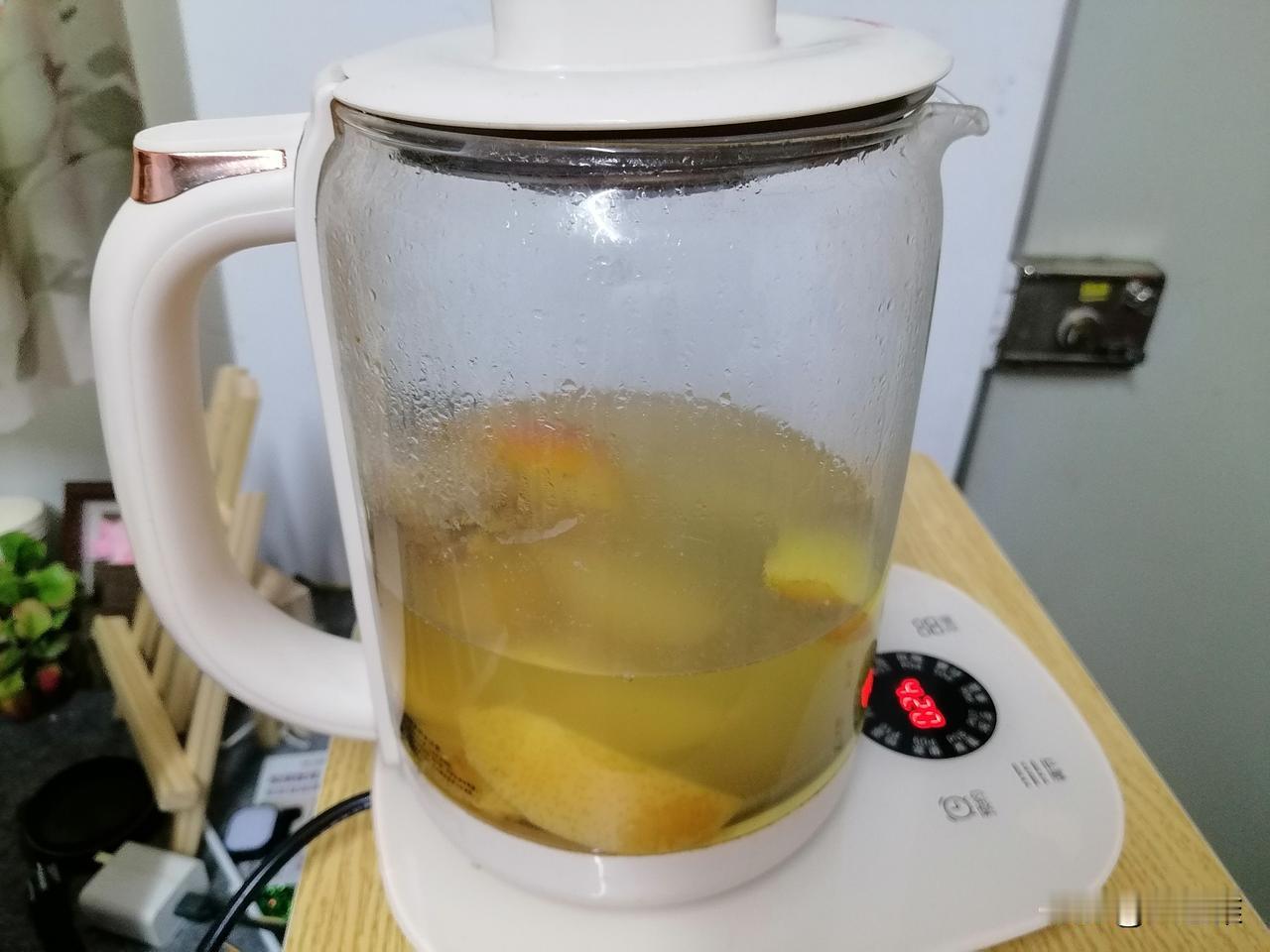 从50到70岁，是人生的秋季，是采摘智慧，守住内心安宁的20年，也是为生命的寒冬