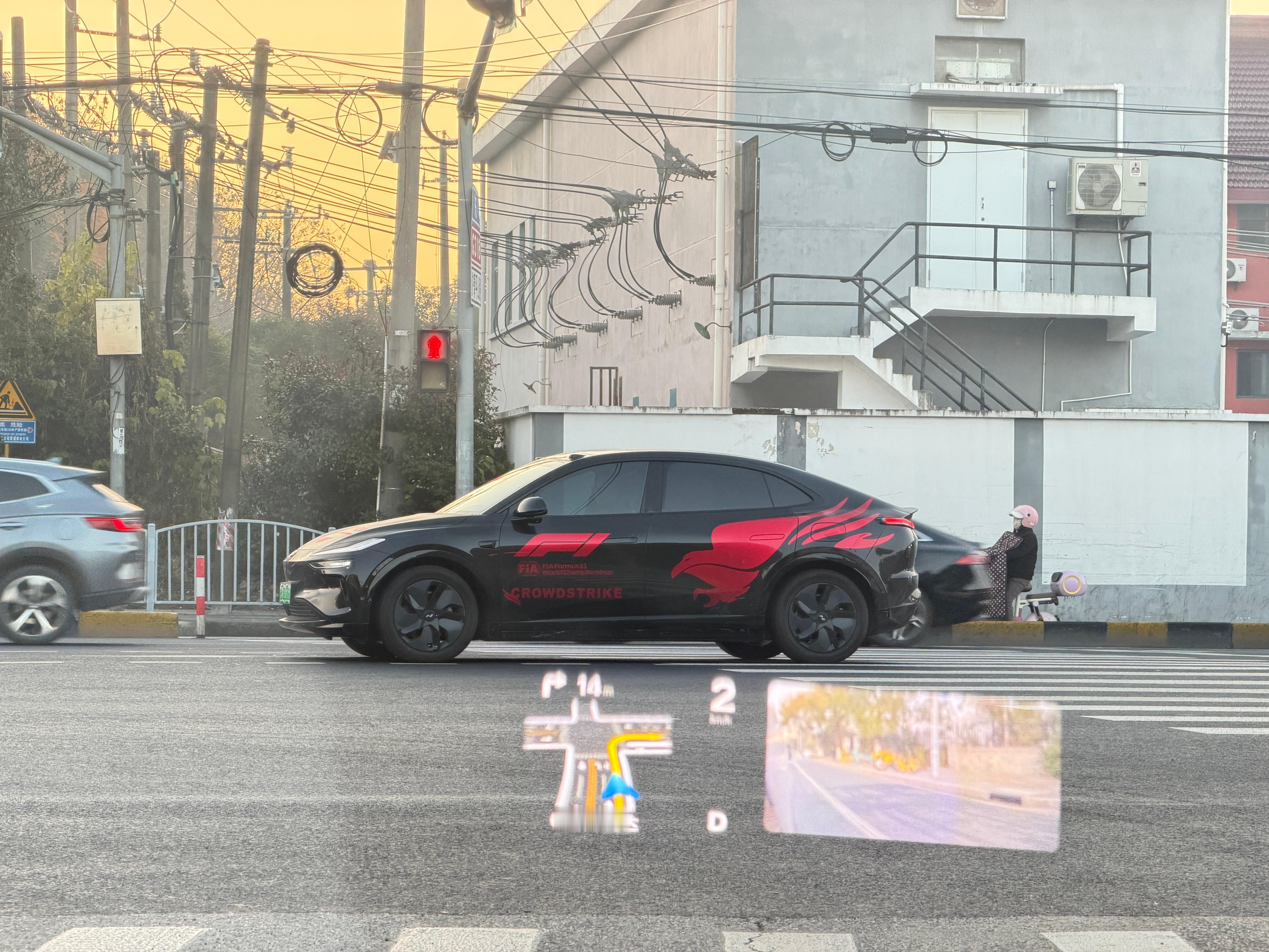 这台乐贴的挺帅。 