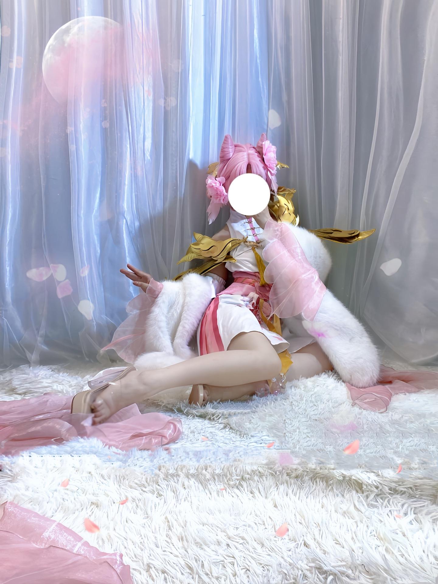 拒霜有信，归梦无凭。