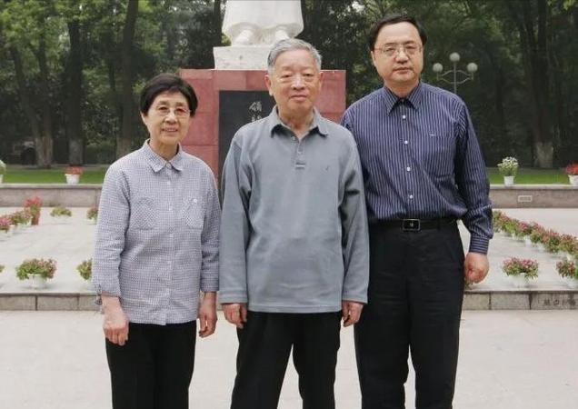 恽代英唯一的儿子病逝，临终前向中央提出：我就一个要求。2012年恽希仲病重，在生